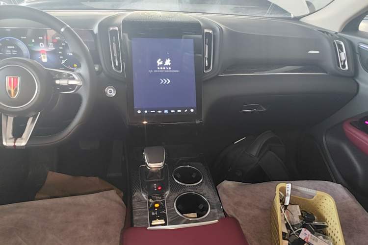 Used Hongqi HS3 PHEV 2025 Model 125km Jingwei 2 Millionth Anniversary Edition Audio And AC Panel