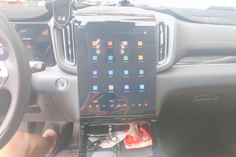 Used Hongqi HS3 PHEV 2025 Model 125km Jingwei 2 Millionth Anniversary Edition Audio And AC Panel