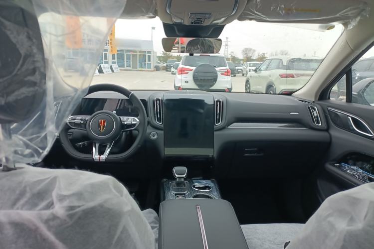 Used Hongqi HS3 PHEV 2025 Model PHEV 117km Jingwei PLUS Edition Center Console