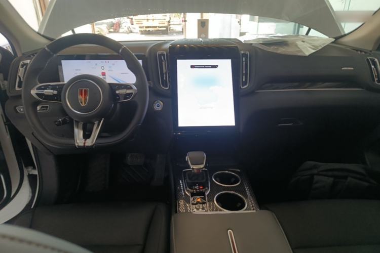 Used Hongqi HS3 PHEV 2025 Model 125km Jingwei 2 Millionth Anniversary Edition Center Console