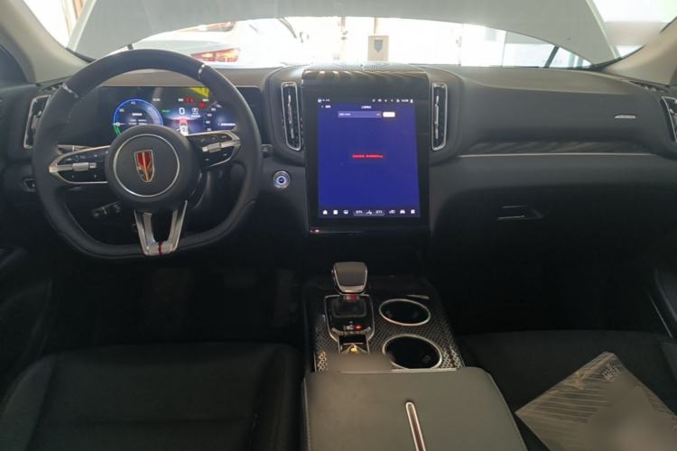 Used Hongqi HS3 PHEV 2025 Model 125km Jingwei 2 Millionth Anniversary Edition Center Console