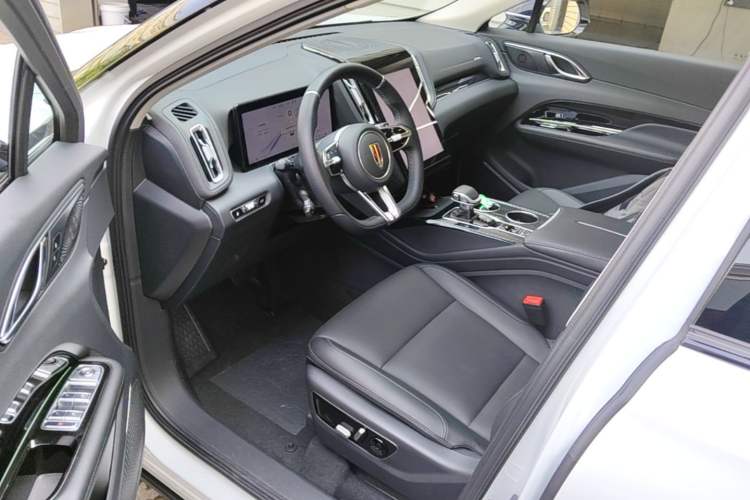 Used Hongqi HS3 PHEV 2025 Model PHEV 117km Jingwei PLUS Edition Driver Seat