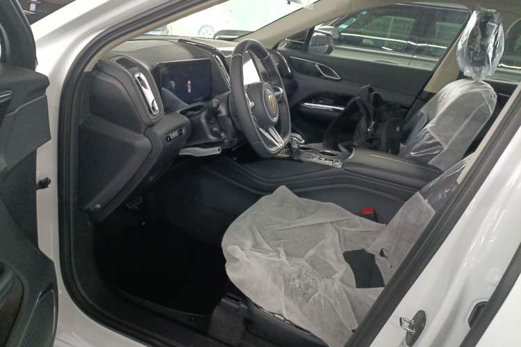 Used Hongqi HS3 PHEV 2025 Model PHEV 117km Jingwei PLUS Edition Driver Seat