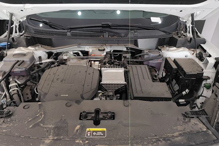Used Hongqi HS3 PHEV 2025 Model 117km Jingwei Edition Engine Bay