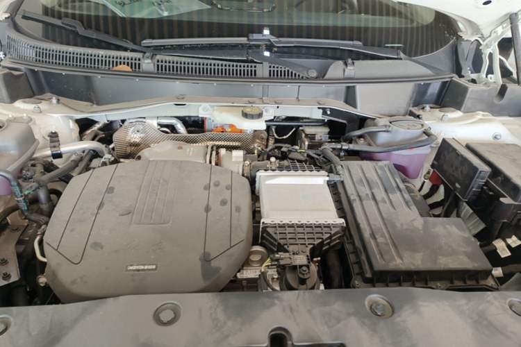 Used Hongqi HS3 PHEV 2025 Model 125km Jingwei 2 Millionth Anniversary Edition Engine Bay