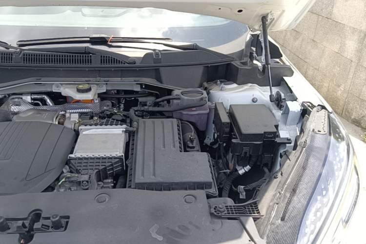 Used Hongqi HS3 PHEV 2025 Model PHEV 117km Jingwei PLUS Edition Engine Bay Left