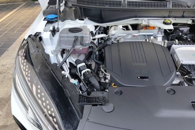 Used Hongqi HS3 PHEV 2025 Model PHEV 117km Jingwei PLUS Edition Engine Bay Right