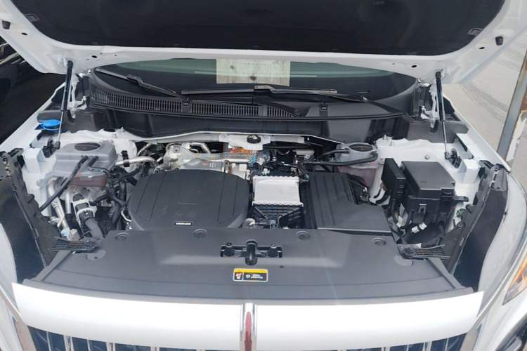 Used Hongqi HS3 PHEV 2025 Model PHEV 117km Jingwei PLUS Edition Engine Bay