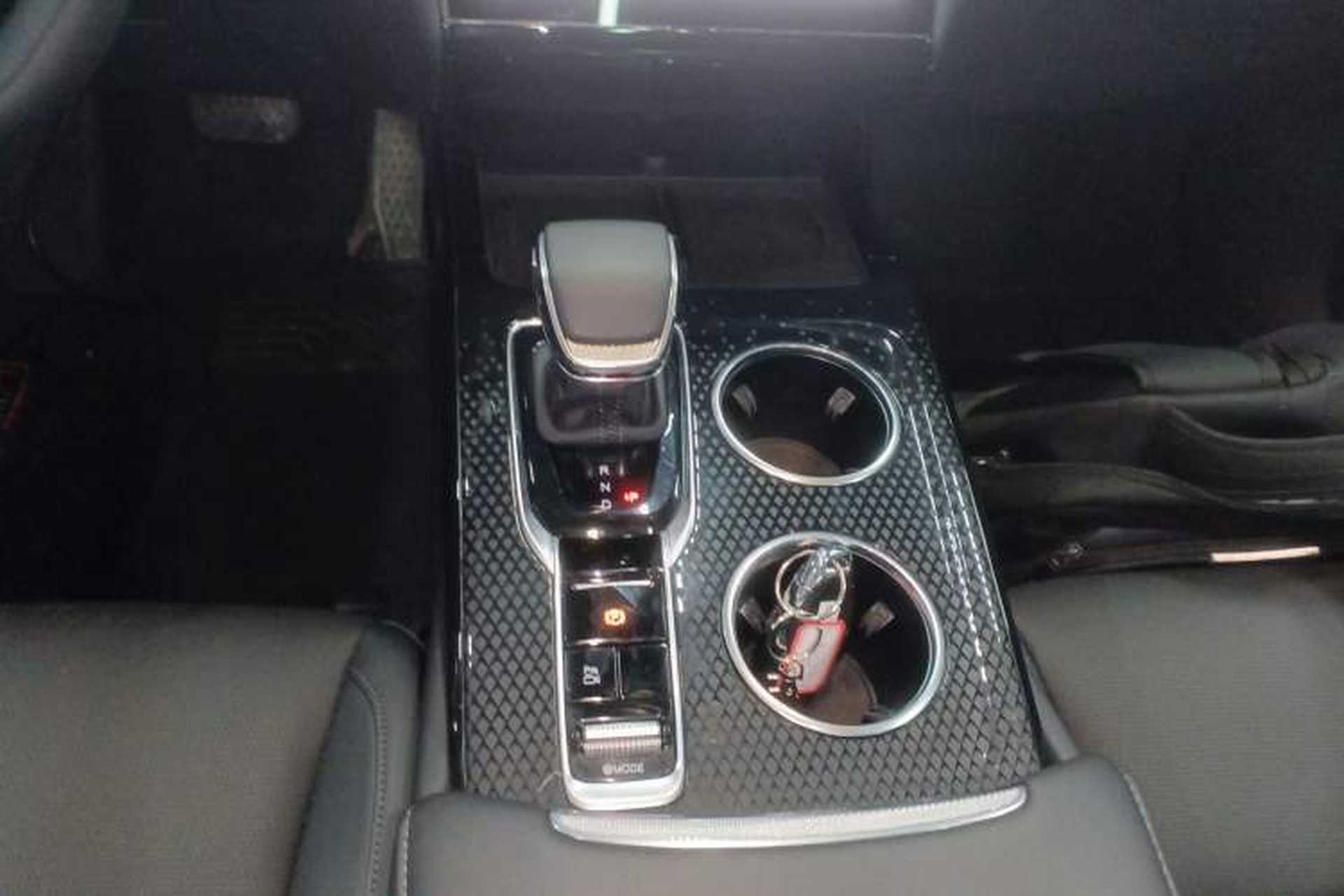 Used Hongqi HS3 PHEV 2025 Model PHEV 117km Jingwei PLUS Edition Gear Lever