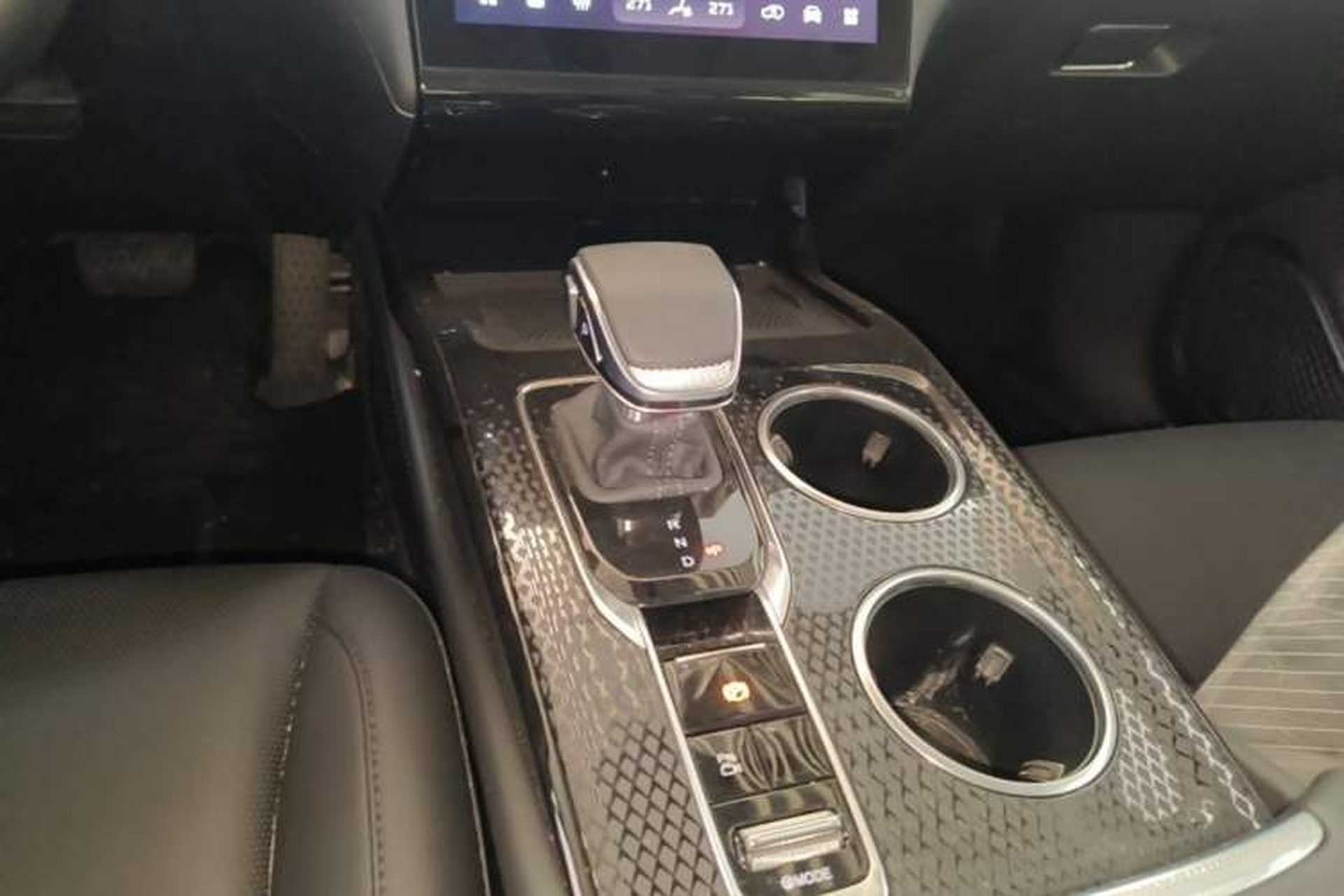 Used Hongqi HS3 PHEV 2025 Model 125km Jingwei 2 Millionth Anniversary Edition Gear Lever