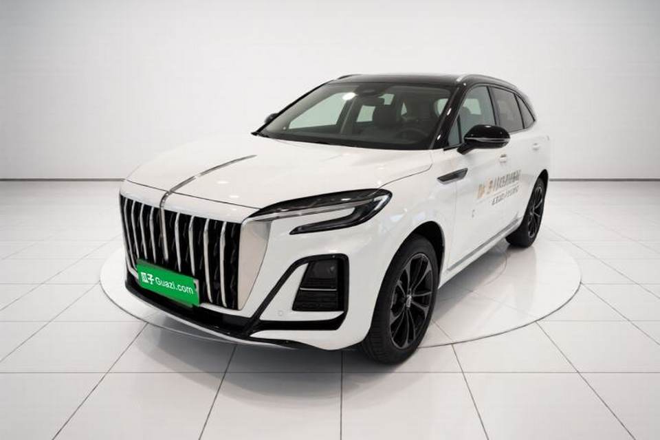 Hongqi HS3 PHEV 2025