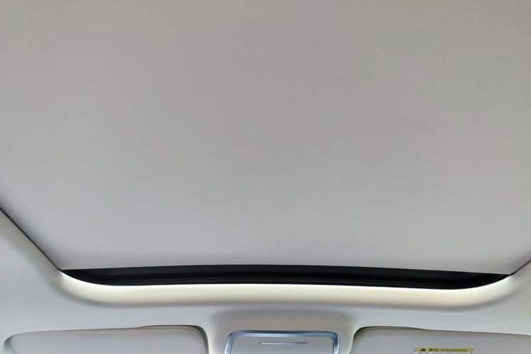 Used Hongqi HS3 PHEV 2025 Model PHEV 117km Jingwei PLUS Edition Headliner