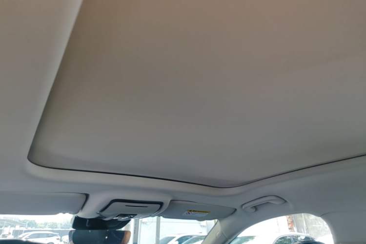 Used Hongqi HS3 PHEV 2025 Model PHEV 117km Jingwei PLUS Edition Headliner