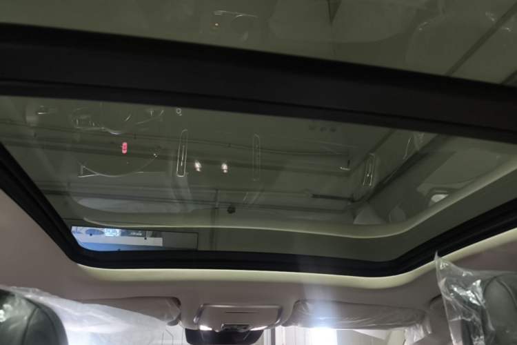 Used Hongqi HS3 PHEV 2025 Model 125km Jingwei 2 Millionth Anniversary Edition Headliner