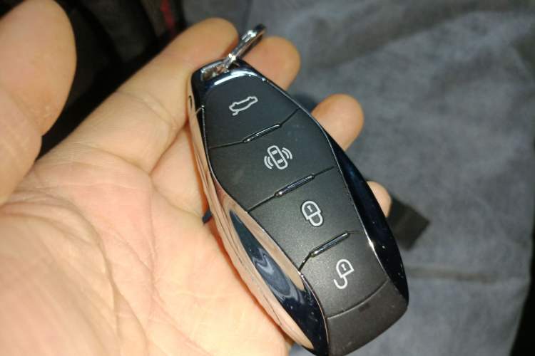 Used Hongqi HS3 PHEV 2025 Model PHEV 117km Jingwei PLUS Edition Interior 1