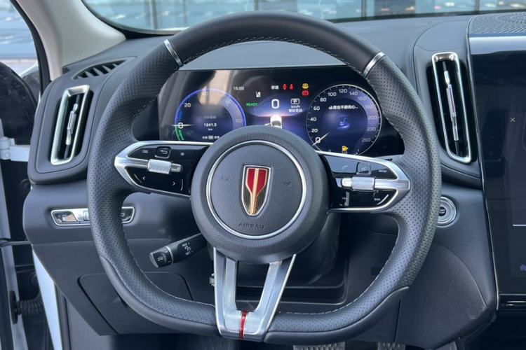 Used Hongqi HS3 PHEV 2025 Model PHEV 117km Jingwei PLUS Edition Interior 6