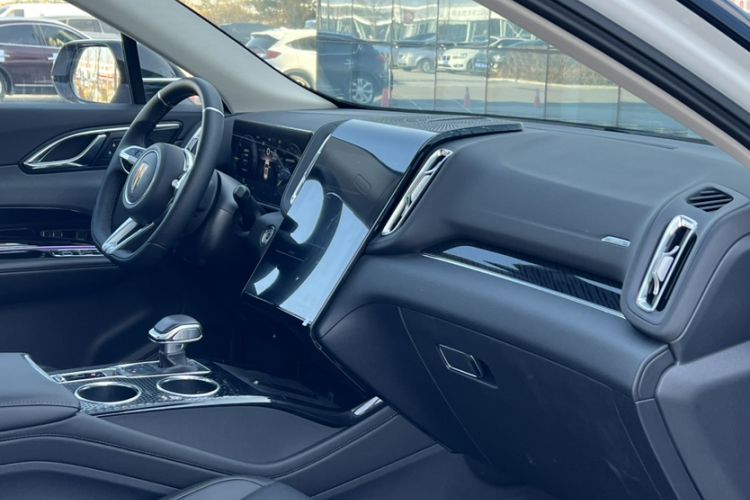 Used Hongqi HS3 PHEV 2025 Model PHEV 117km Jingwei PLUS Edition Interior 9