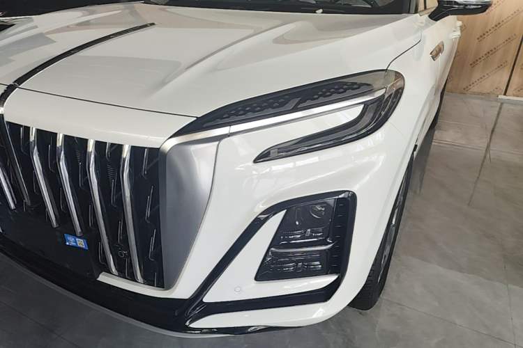 Used Hongqi HS3 PHEV 2025 Model 125km Jingwei 2 Millionth Anniversary Edition Left Front Headlight
