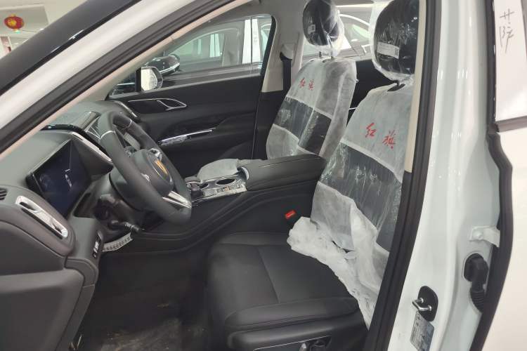 Used Hongqi HS3 PHEV 2025 Model PHEV 117km Jingwei PLUS Edition Left Front Seat
