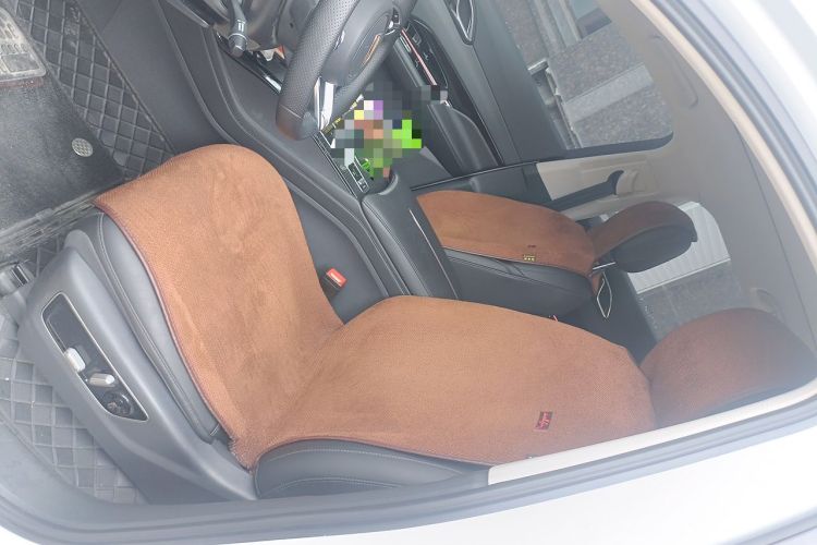 Used Hongqi HS3 PHEV 2025 Model 125km Jingwei 2 Millionth Anniversary Edition Left Front Seat