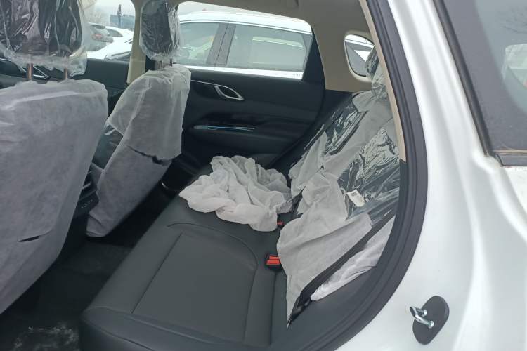 Used Hongqi HS3 PHEV 2025 Model PHEV 117km Jingwei PLUS Edition Left Rear Seat