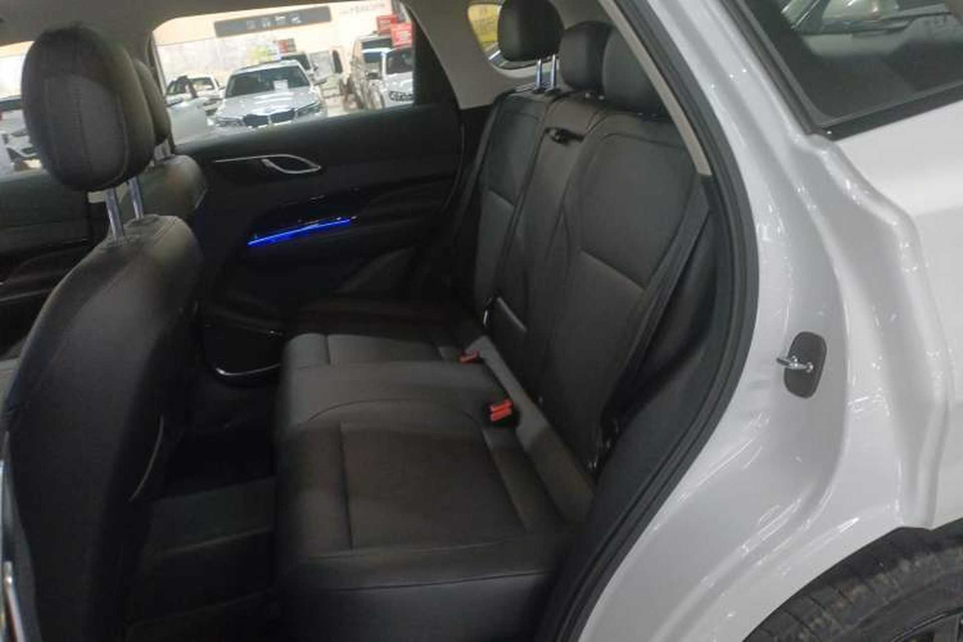Used Hongqi HS3 PHEV 2025 Model PHEV 117km Jingwei PLUS Edition Left Rear Seat