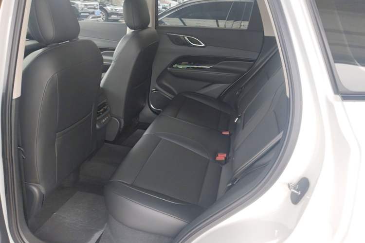 Used Hongqi HS3 PHEV 2025 Model PHEV 117km Jingwei PLUS Edition Left Rear Seat