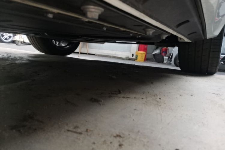Used Hongqi HS3 PHEV 2025 Model PHEV 117km Jingwei PLUS Edition Left Side Sill