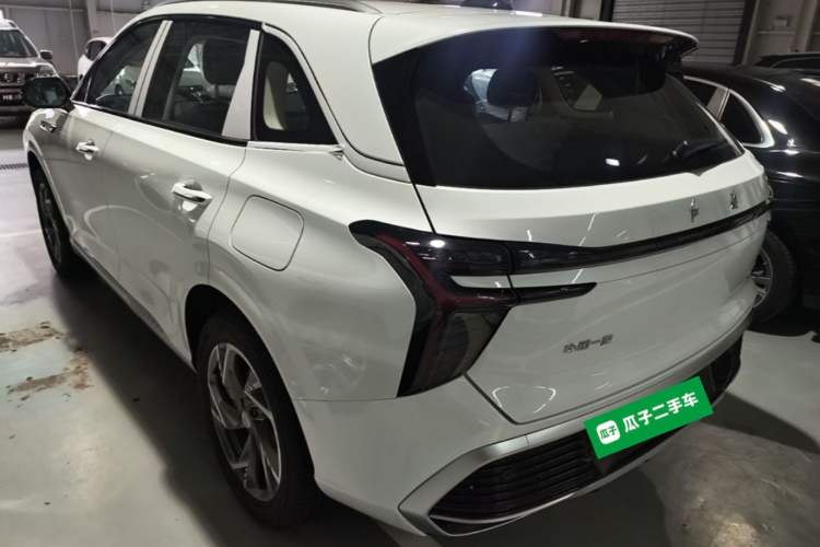Used Hongqi HS3 PHEV 2025 Model 125km Jingwei 2 Millionth Anniversary Edition Rear Left 45 Deg