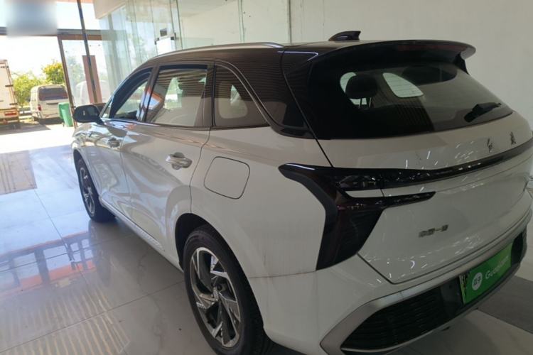 Used Hongqi HS3 PHEV 2025 Model 125km Jingwei 2 Millionth Anniversary Edition Rear Left 45 Deg
