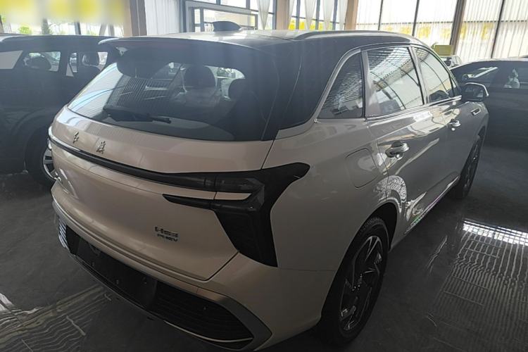 Used Hongqi HS3 PHEV 2025 Model 125km Jingwei 2 Millionth Anniversary Edition Rear Right 45 Deg