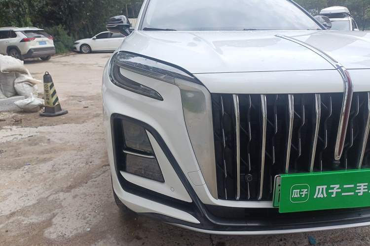 Used Hongqi HS3 PHEV 2025 Model 125km Jingwei 2 Millionth Anniversary Edition Right Front Headlight
