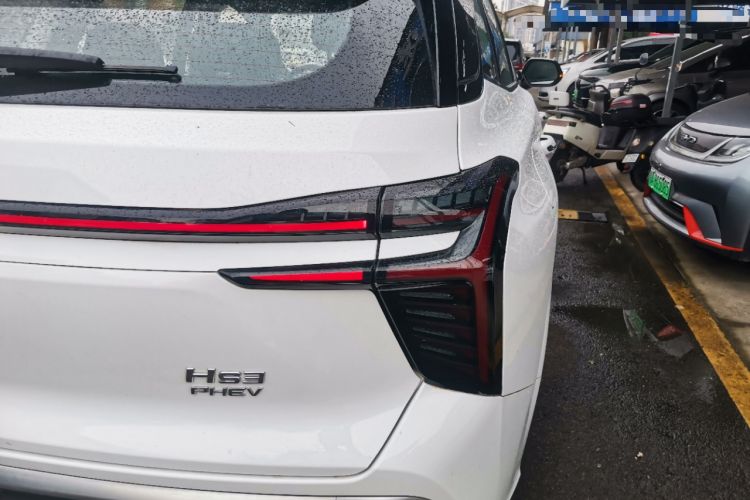 Used Hongqi HS3 PHEV 2025 Model PHEV 117km Jingwei PLUS Edition Right Rear Taillight