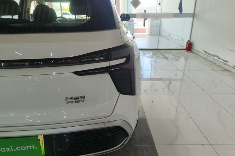 Used Hongqi HS3 PHEV 2025 Model 125km Jingwei 2 Millionth Anniversary Edition Right Rear Taillight
