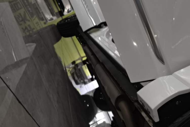 Used Hongqi HS3 PHEV 2025 Model PHEV 117km Jingwei PLUS Edition Right Side Sill