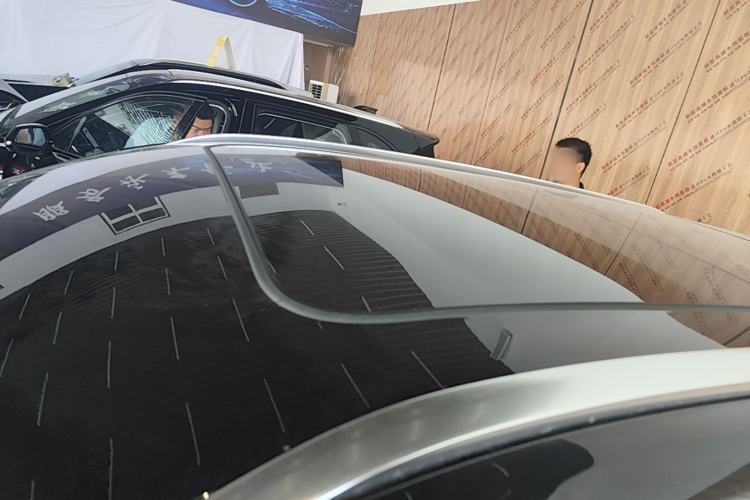 Used Hongqi HS3 PHEV 2025 Model 125km Jingwei 2 Millionth Anniversary Edition Roof