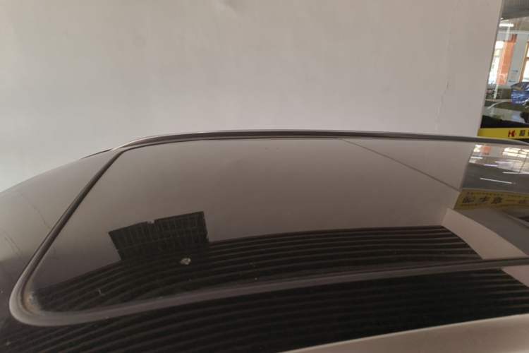Used Hongqi HS3 PHEV 2025 Model 125km Jingwei 2 Millionth Anniversary Edition Roof