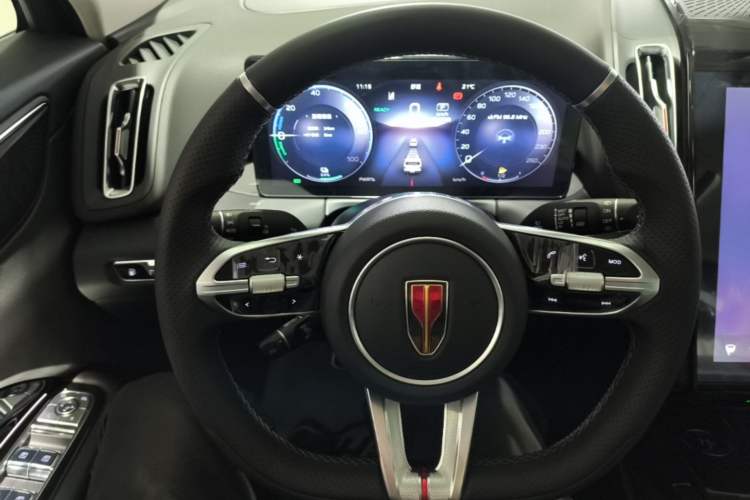 Used Hongqi HS3 PHEV 2025 Model 125km Jingwei 2 Millionth Anniversary Edition Steering Wheel