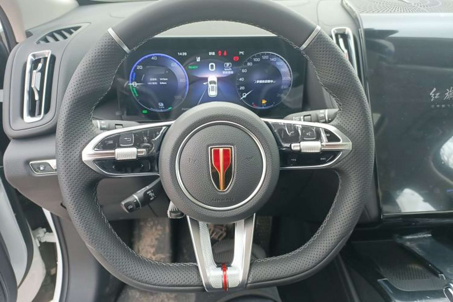 Used Hongqi HS3 PHEV 2025 Model PHEV 117km Jingwei PLUS Edition Steering Wheel