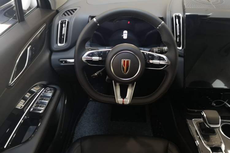 Used Hongqi HS3 PHEV 2025 Model 117km Jingwei Edition Steering Wheel