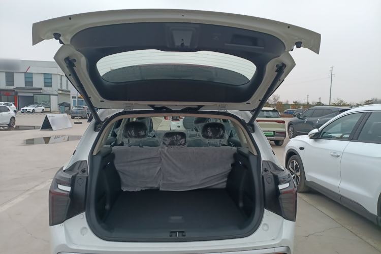 Used Hongqi HS3 PHEV 2025 Model PHEV 117km Jingwei PLUS Edition Trunk