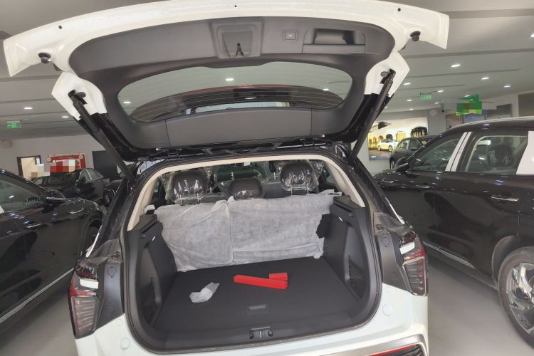 Used Hongqi HS3 PHEV 2025 Model PHEV 117km Jingwei PLUS Edition Trunk