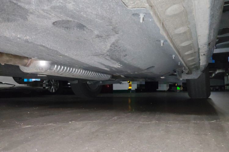 Used Hongqi HS5 2023 2.0T Qixiang Pro Edition Chassis Front Left
