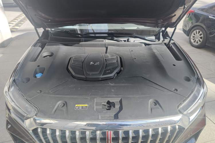 Used Hongqi HS5 2019 2.0T Smart Connect Flagship All-Wheel-Drive Version Engine Bay
