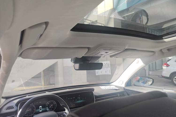 Used Hongqi HS5 2019 2.0T Smart Connect Flagship All-Wheel-Drive Version Headliner