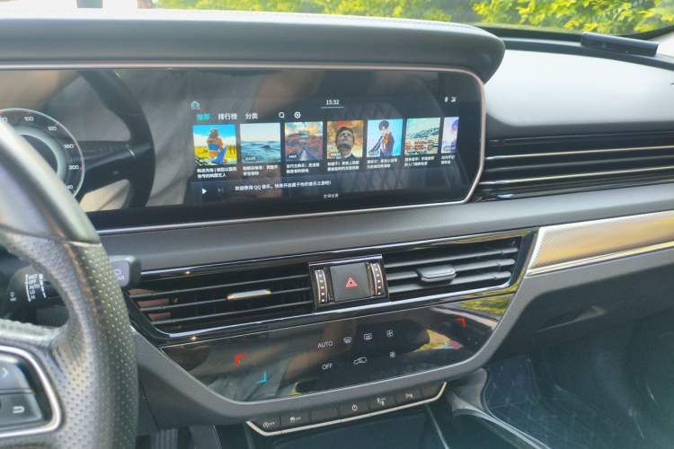 Used Hongqi HS5 2019 2.0T Smart Connect Flagship All-Wheel-Drive Version Audio And AC Panel