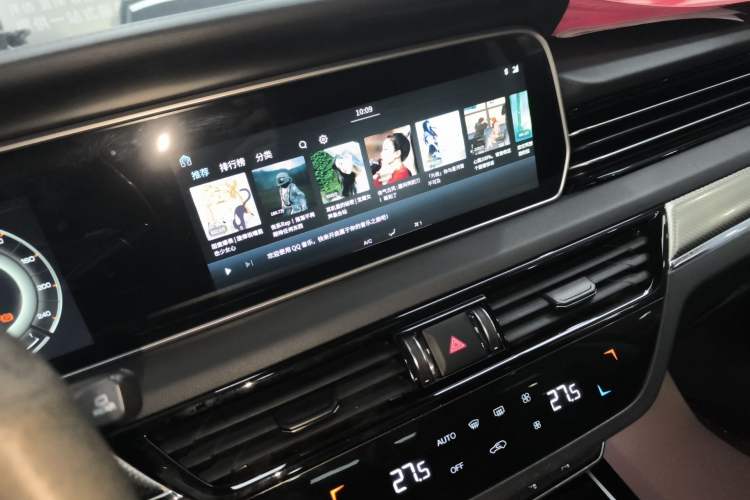 Used Hongqi HS5 2019 2.0T Smart Connect Flagship All-Wheel-Drive Version Audio And AC Panel