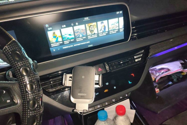 Used Hongqi HS5 2019 2.0T Smart Connect Flagship Edition Audio And AC Panel