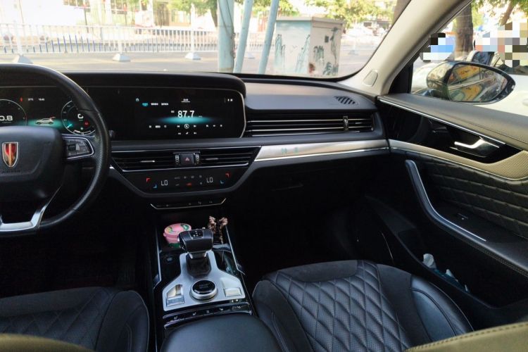 Used Hongqi HS5 2019 2.0T Smart Connect Flagship All-Wheel-Drive Version Audio And AC Panel