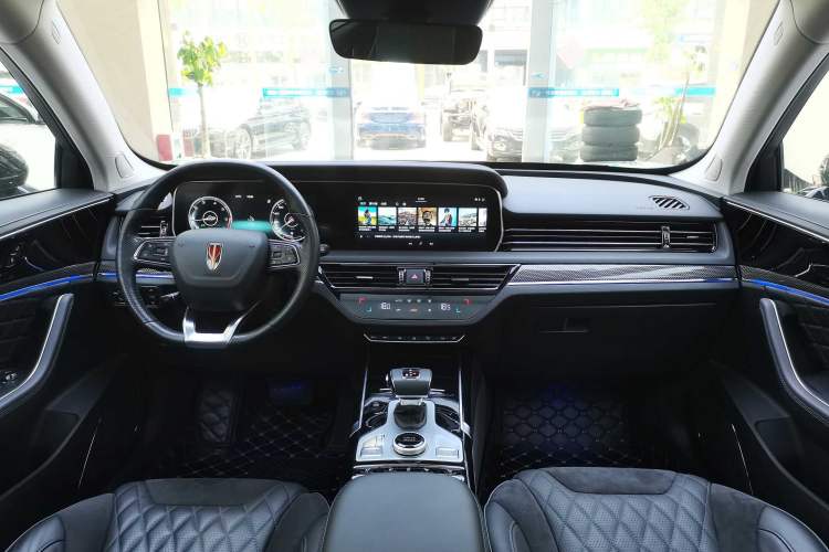 Used Hongqi HS5 2019 2.0T Smart Connect Flagship Edition Audio And AC Panel